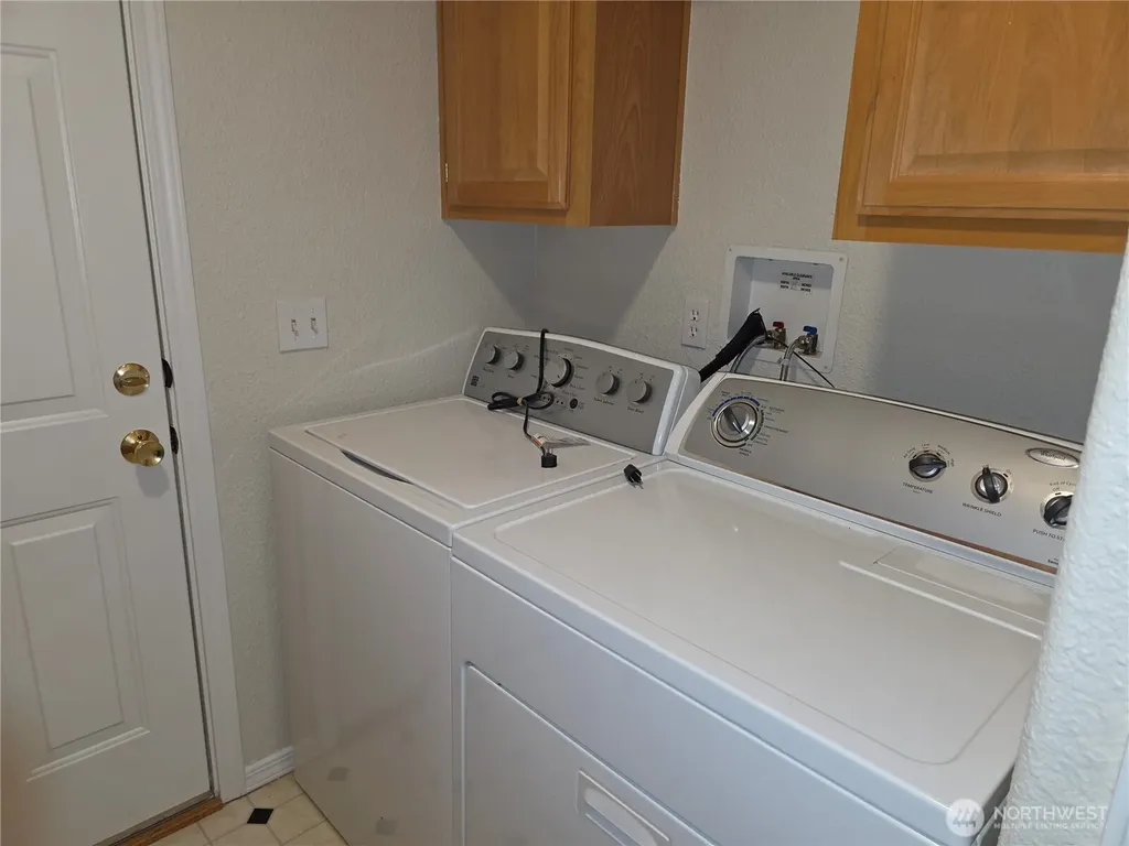 24006 222nd Avenue SE Maple Valley WA 98038