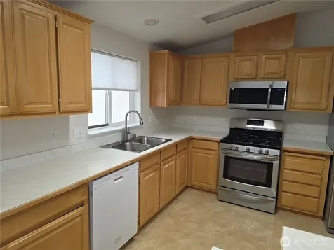 24006 222nd Avenue SE Maple Valley WA 98038