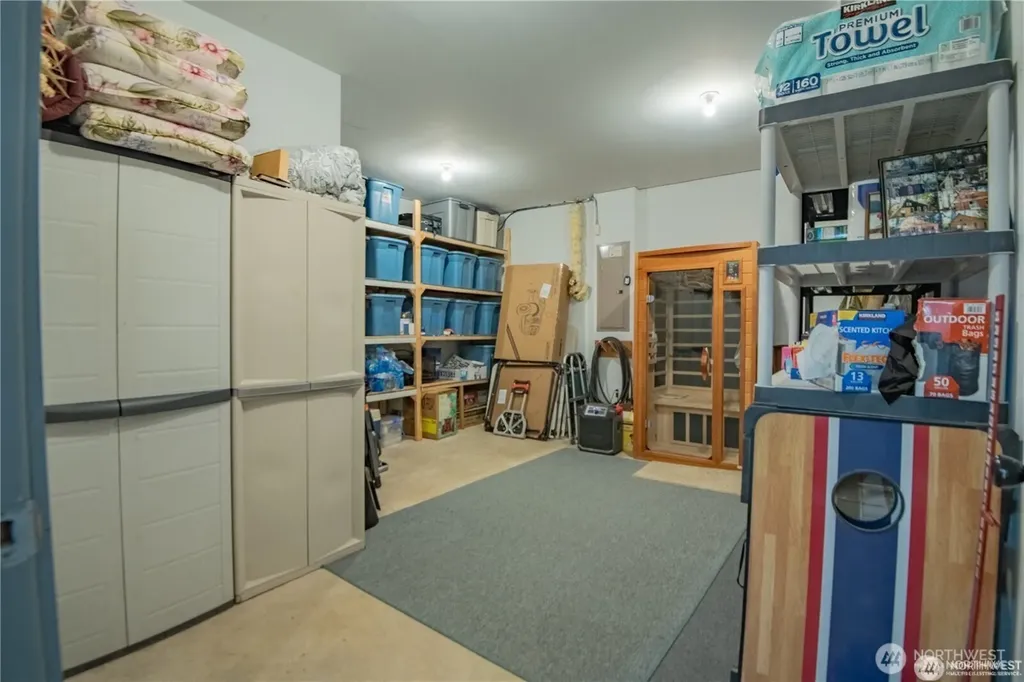 81 N Fawn Drive Hoodsport WA 98548