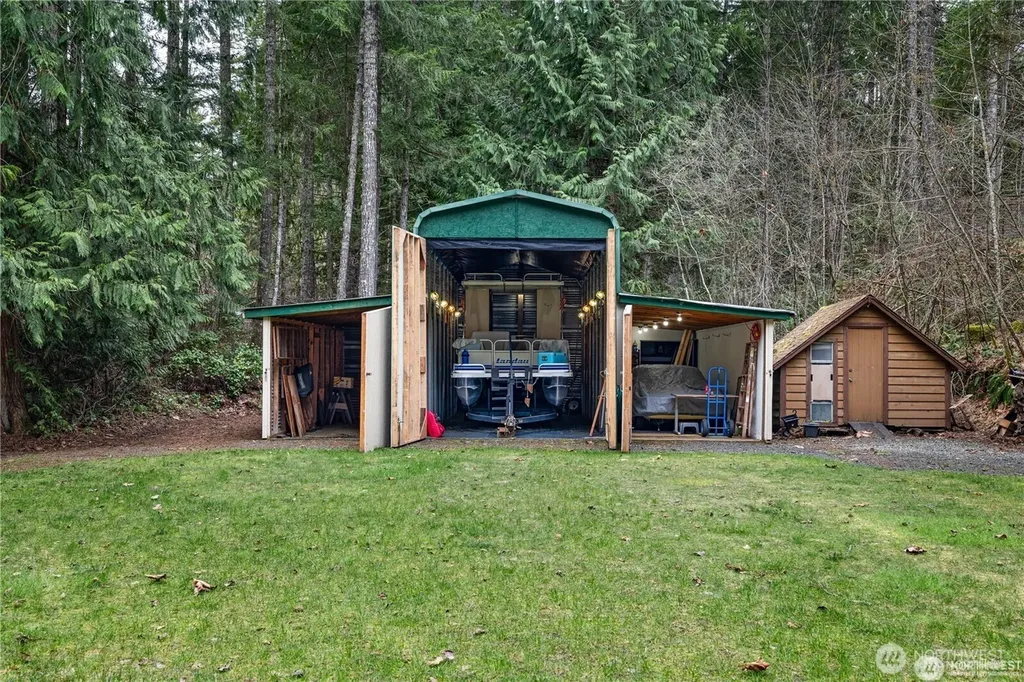 81 N Fawn Drive Hoodsport WA 98548