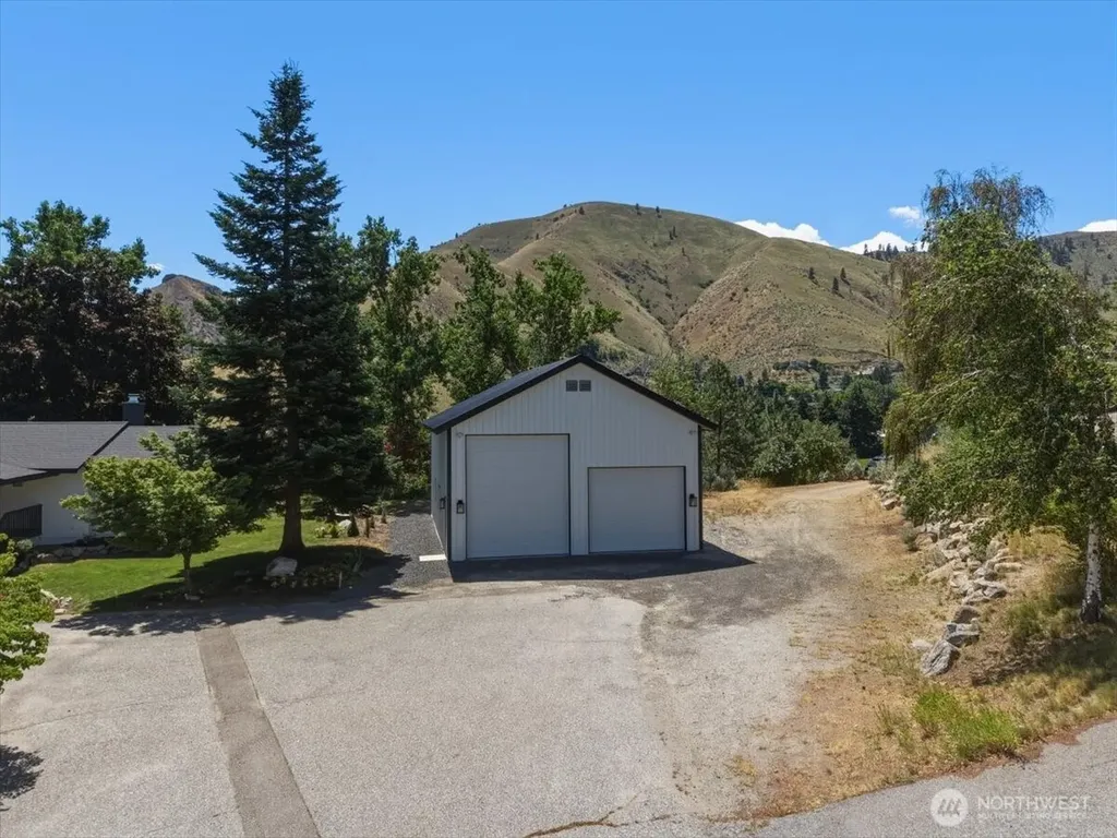504 Day Road Wenatchee WA 98801