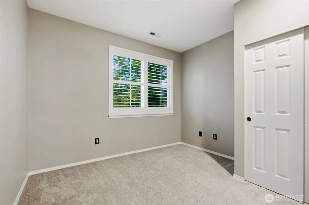 18676 NE 56th Court Redmond WA 98052