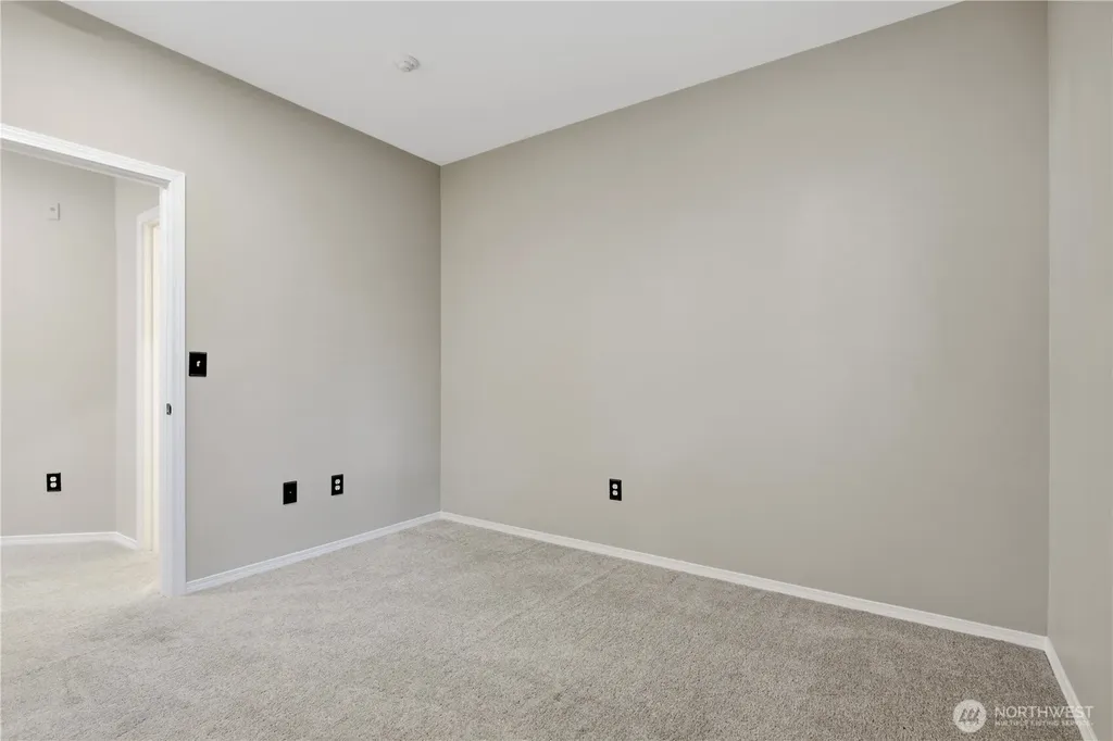 18676 NE 56th Court Redmond WA 98052