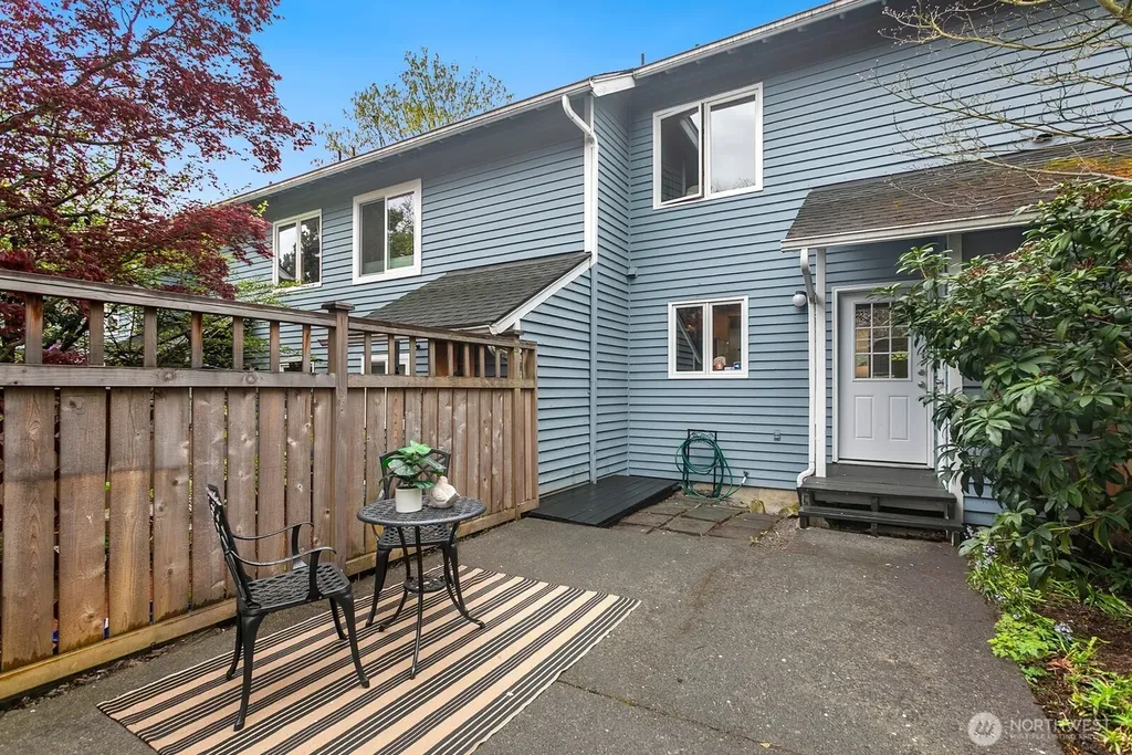 1816 Jefferson Street Seattle WA 98122