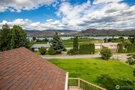 9 Rose Street Oroville WA 98844