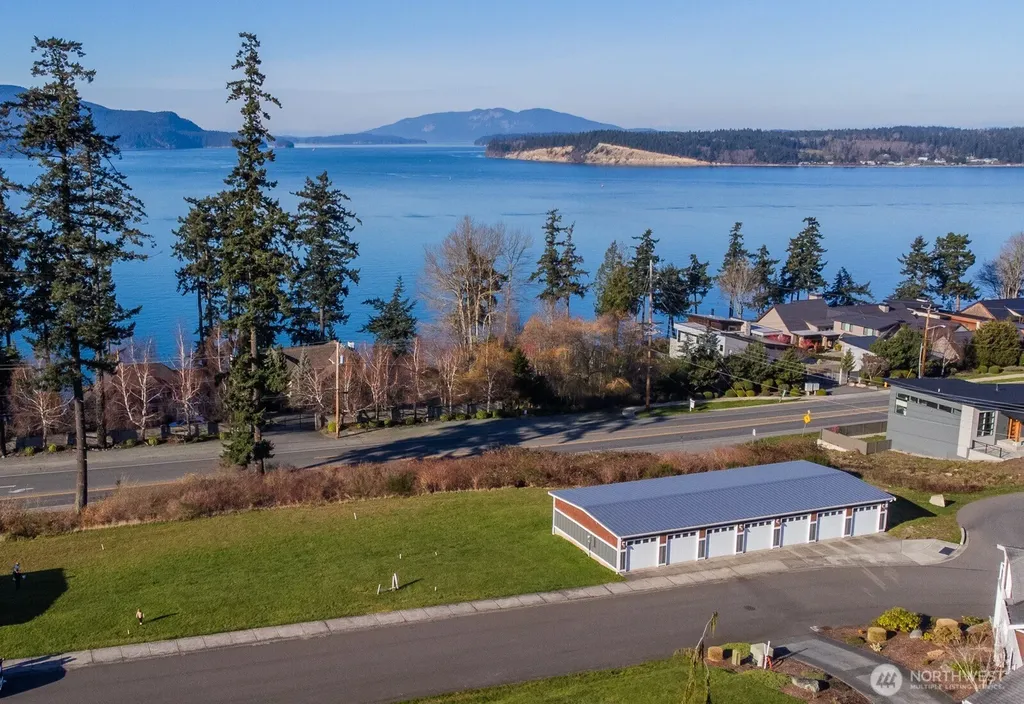 3910 Isle Way Anacortes WA 98211