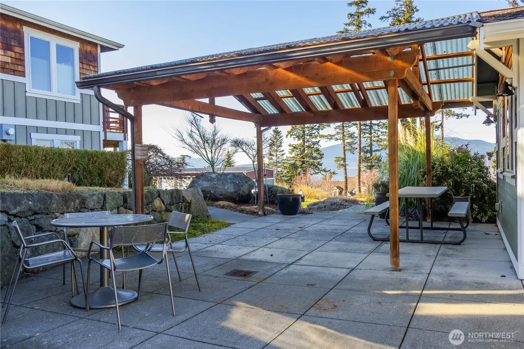 3910 Isle Way Anacortes WA 98211