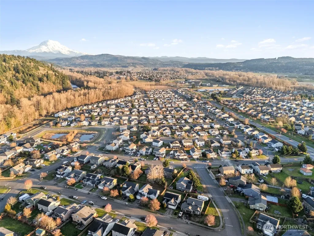 207 Williams Boulevard NE Orting WA 98360