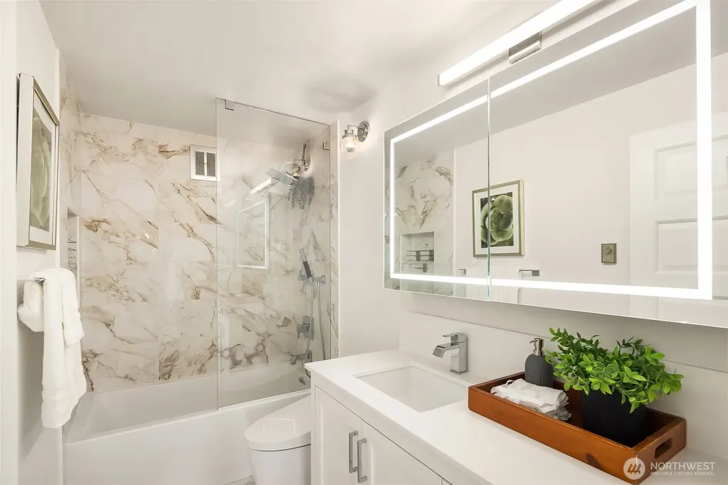 7 Highland Drive Seattle WA 98109