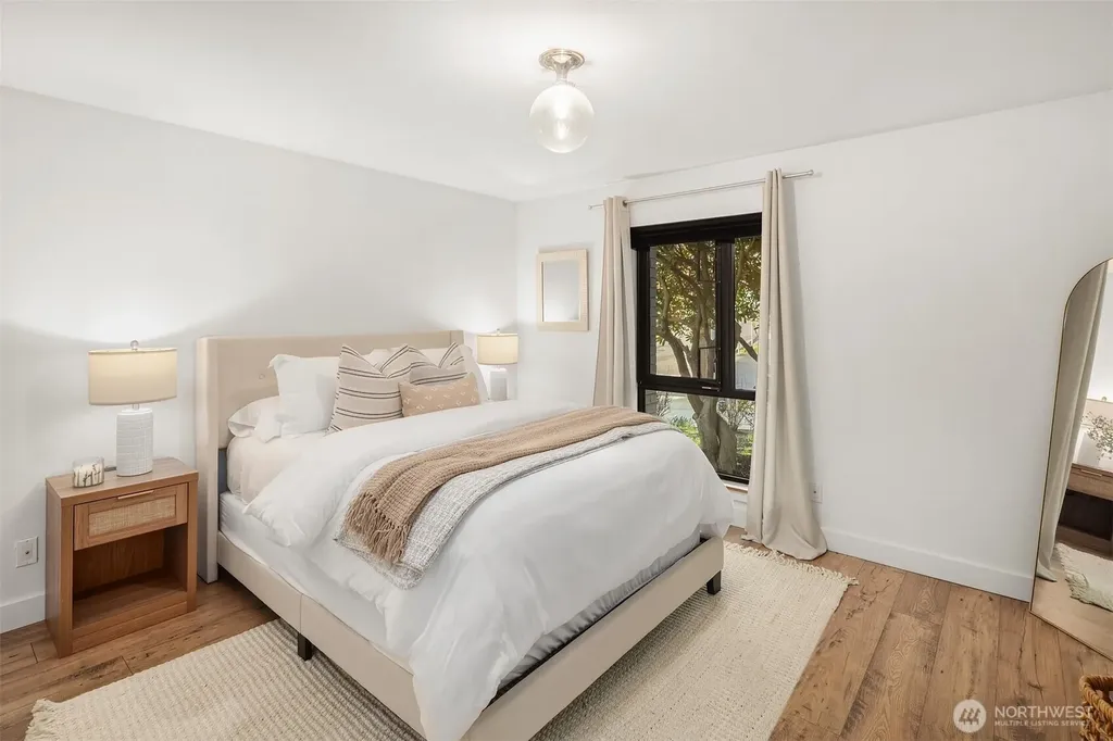 7 Highland Drive Seattle WA 98109