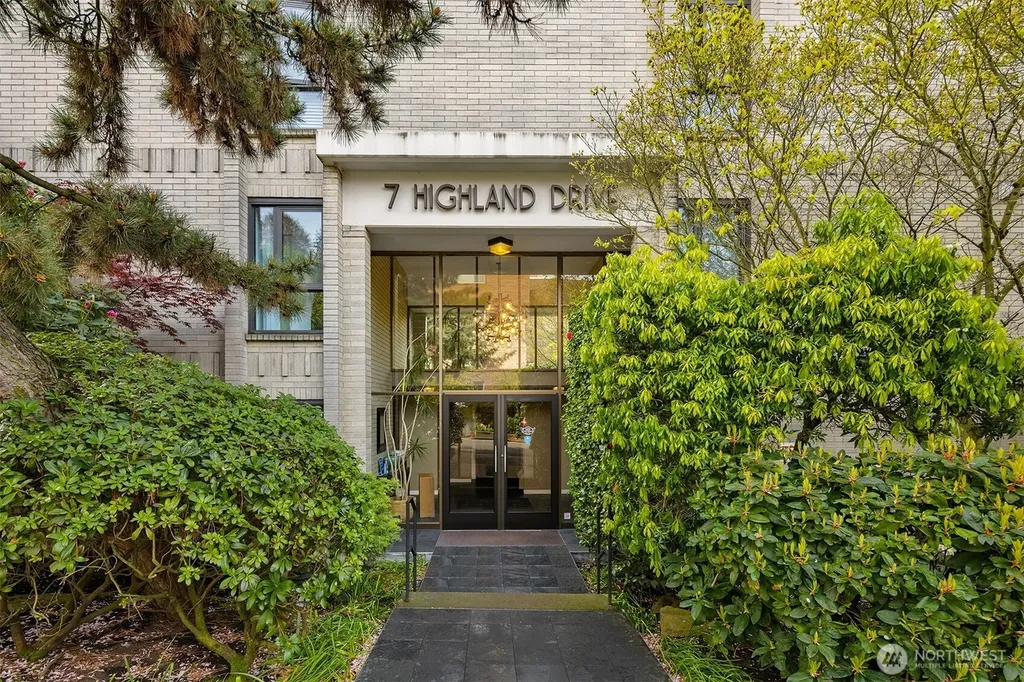 7 Highland Drive Seattle WA 98109