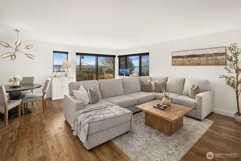 7 Highland Drive Seattle WA 98109