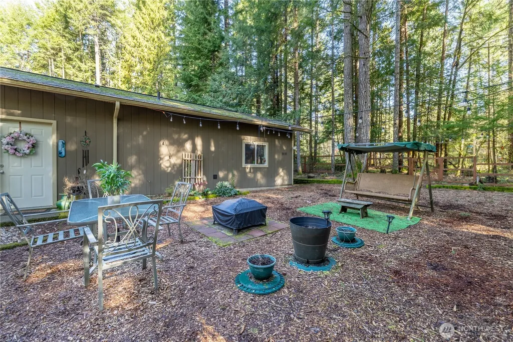 81 N Duckabush Drive E Hoodsport WA 98548