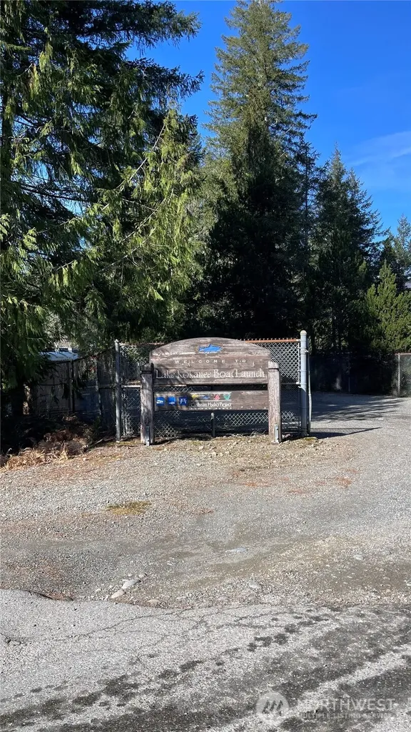 81 N Duckabush Drive E Hoodsport WA 98548