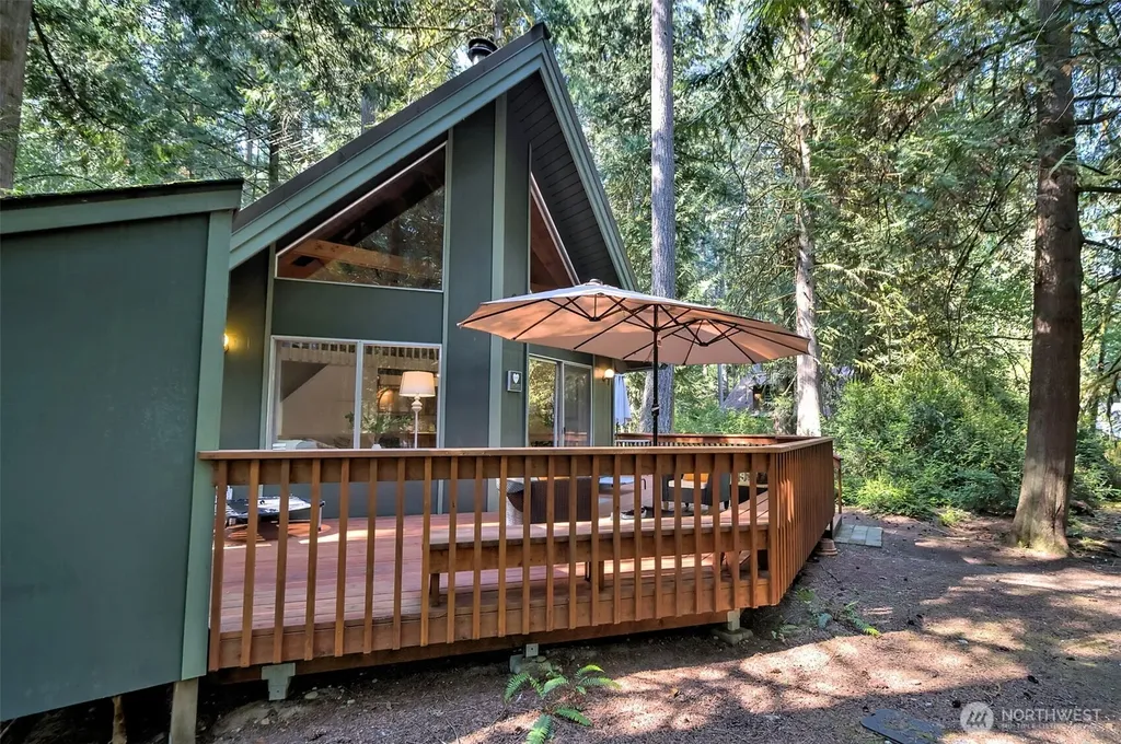 639 E Pitcairn Place Shelton WA 98584