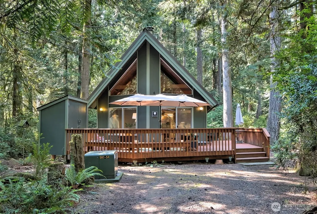 639 E Pitcairn Place Shelton WA 98584