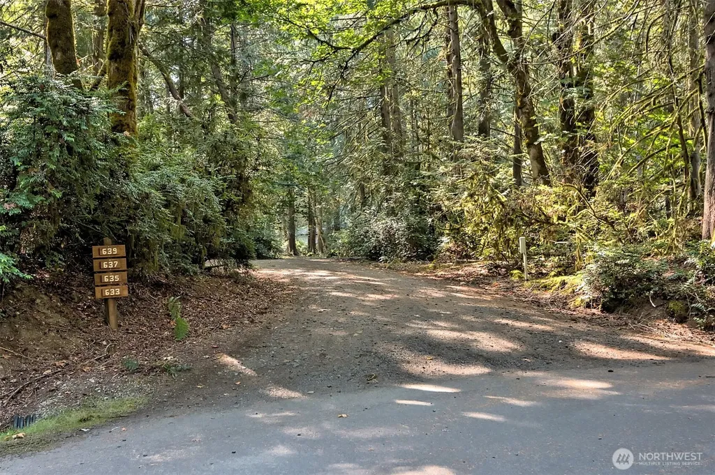 639 E Pitcairn Place Shelton WA 98584