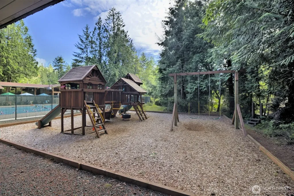 639 E Pitcairn Place Shelton WA 98584