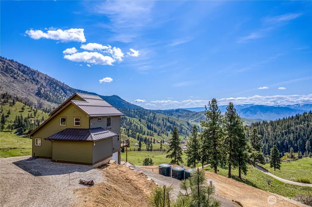 9660 Nahahum Canyon Road Cashmere WA 98815