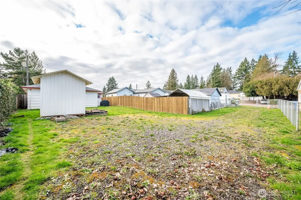 1002 N 10th Avenue Kelso WA 98626