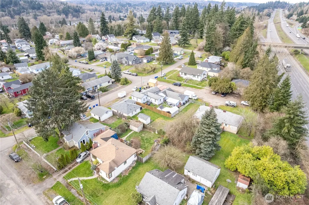 1002 N 10th Avenue Kelso WA 98626