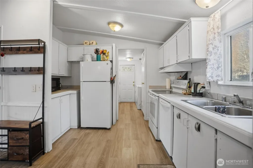 441 NE Schooner Loop Belfair WA 98528