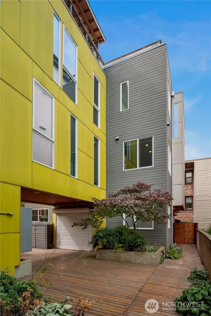 1623 14th Avenue Seattle WA 98122