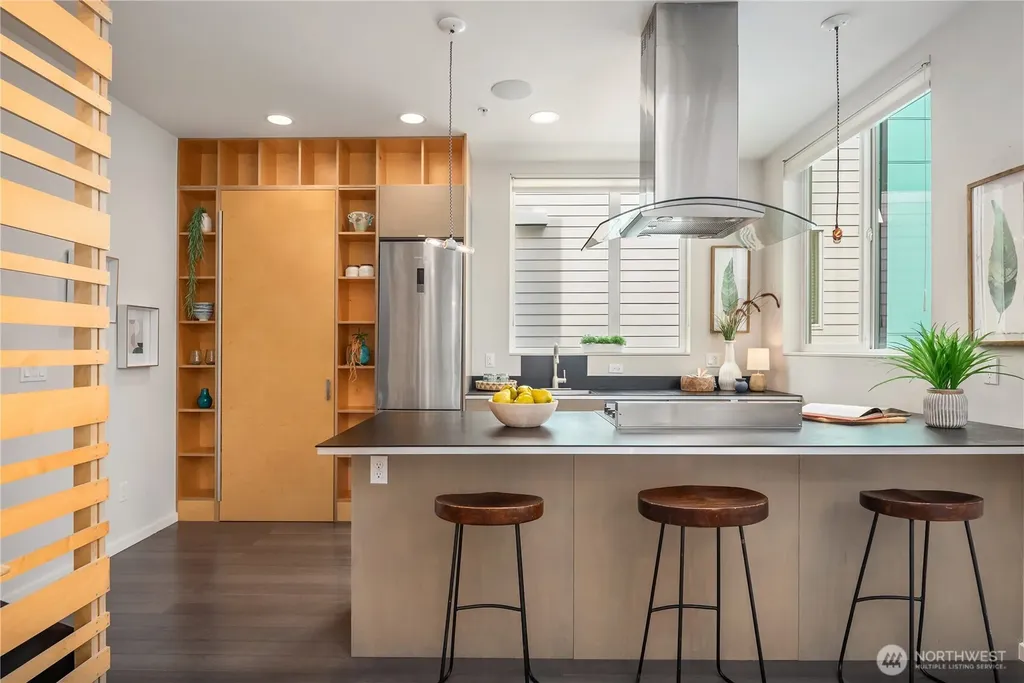 1623 14th Avenue Seattle WA 98122