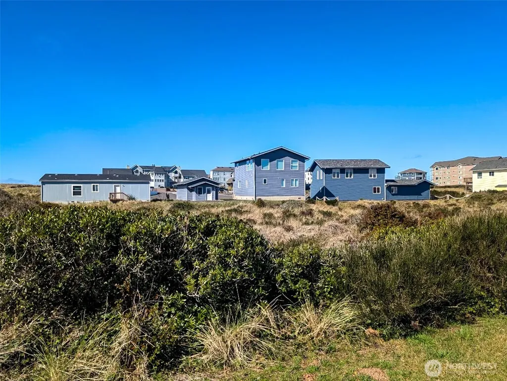 1407 Ocean Crest Avenue SW Ocean Shores WA 98569