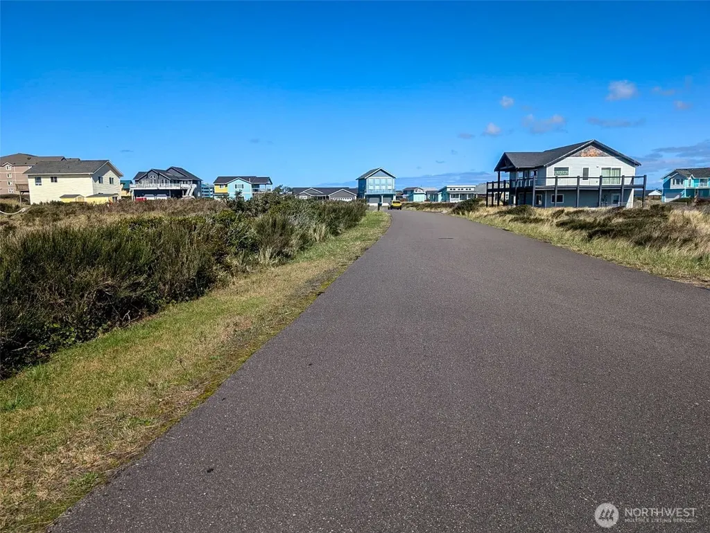 1407 Ocean Crest Avenue SW Ocean Shores WA 98569
