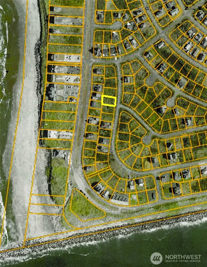 1407 Ocean Crest Avenue SW Ocean Shores WA 98569