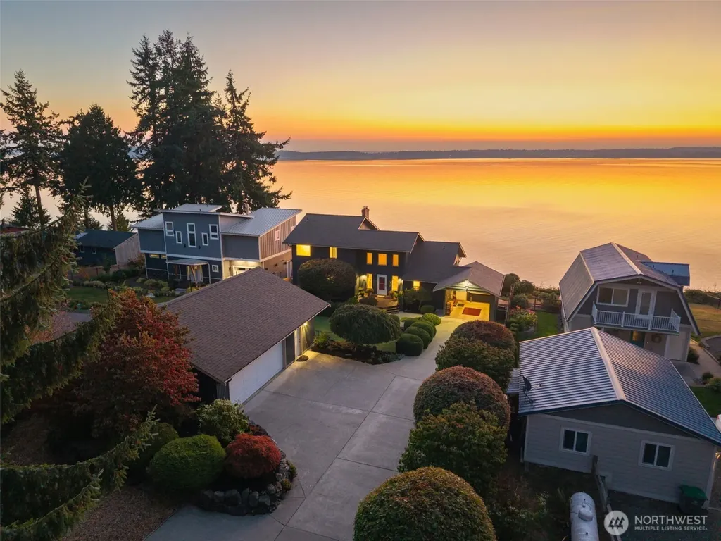 212 Tala Shore Drive Port Ludlow WA 98365