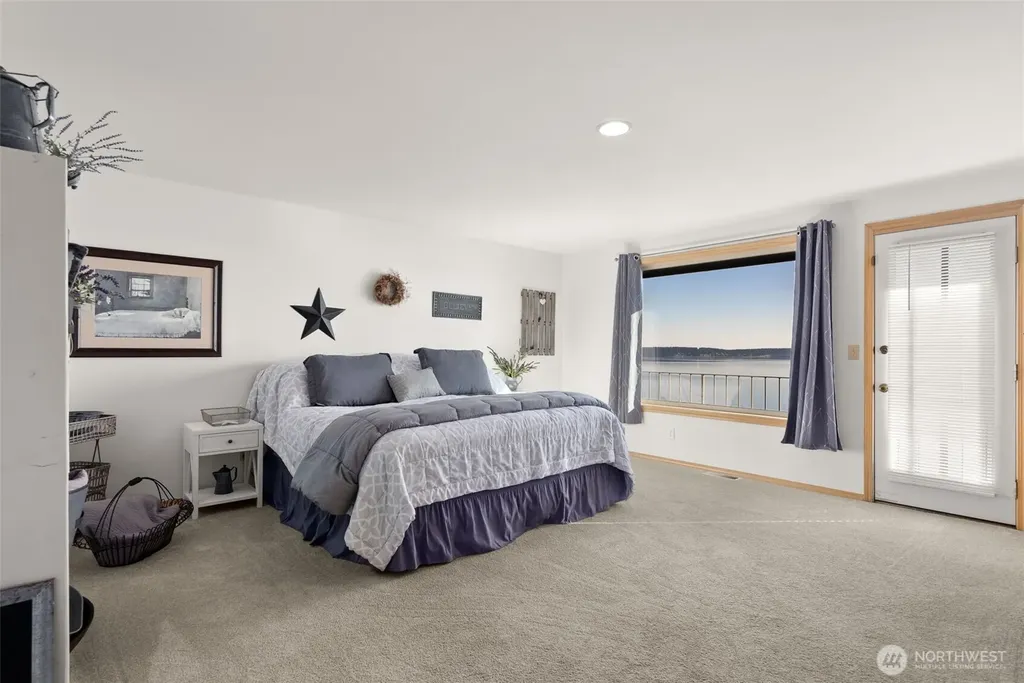 212 Tala Shore Drive Port Ludlow WA 98365
