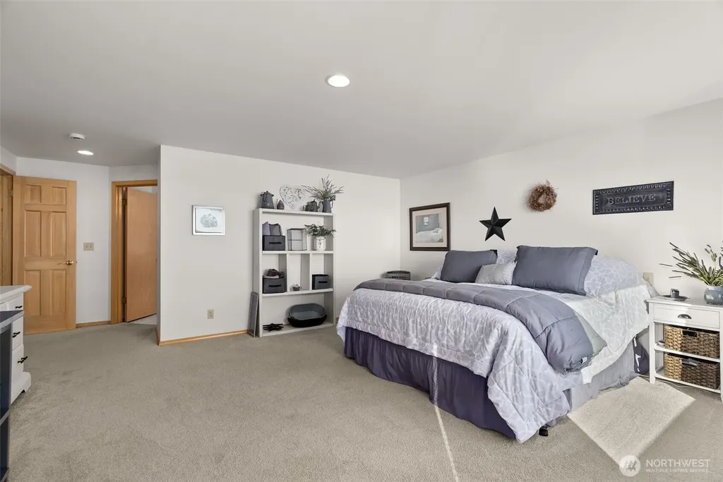 212 Tala Shore Drive Port Ludlow WA 98365