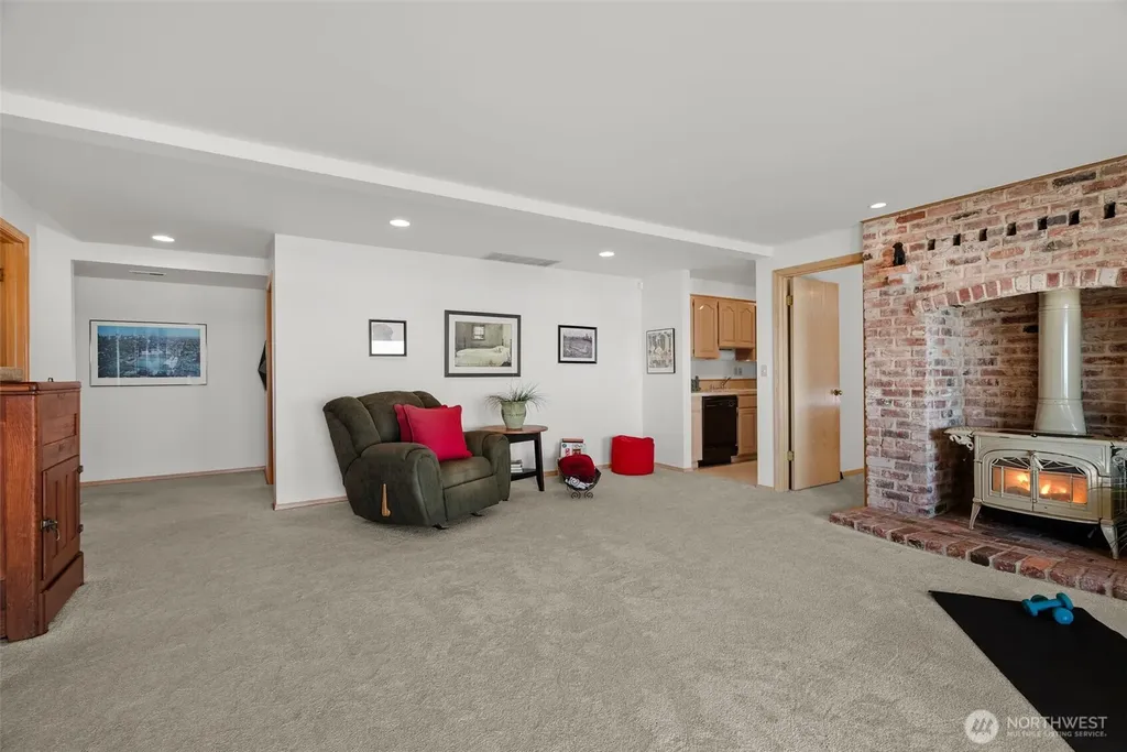 212 Tala Shore Drive Port Ludlow WA 98365