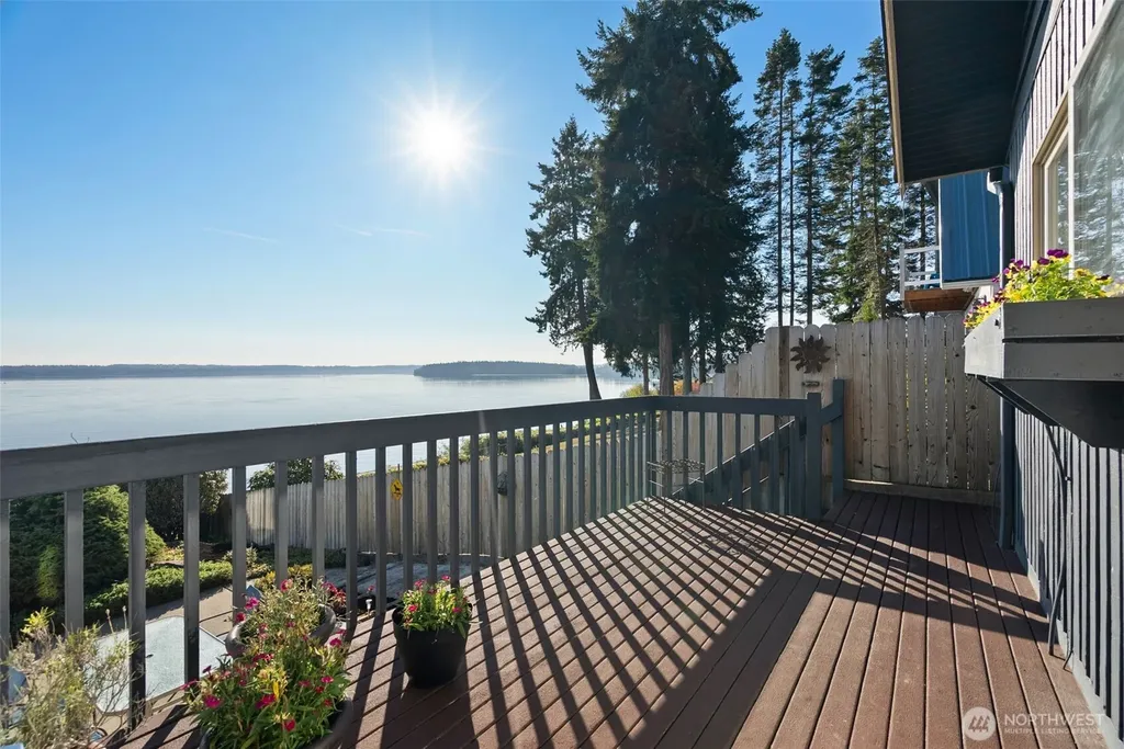 212 Tala Shore Drive Port Ludlow WA 98365