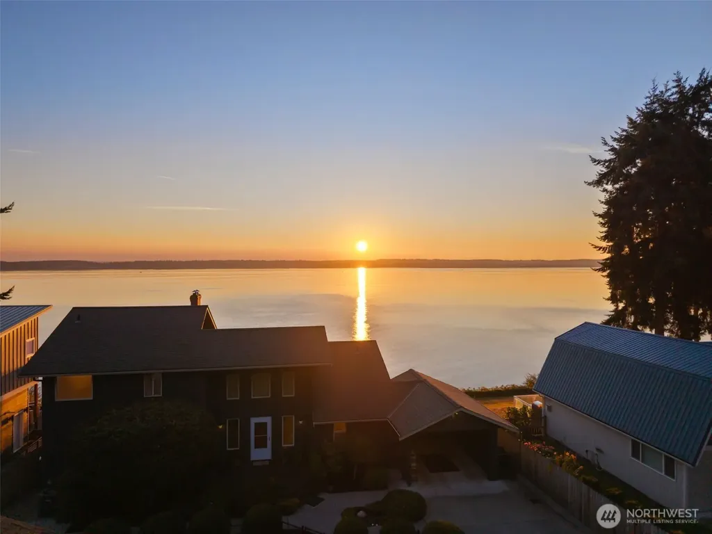 212 Tala Shore Drive Port Ludlow WA 98365