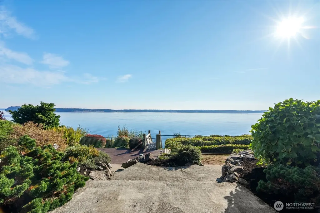 212 Tala Shore Drive Port Ludlow WA 98365