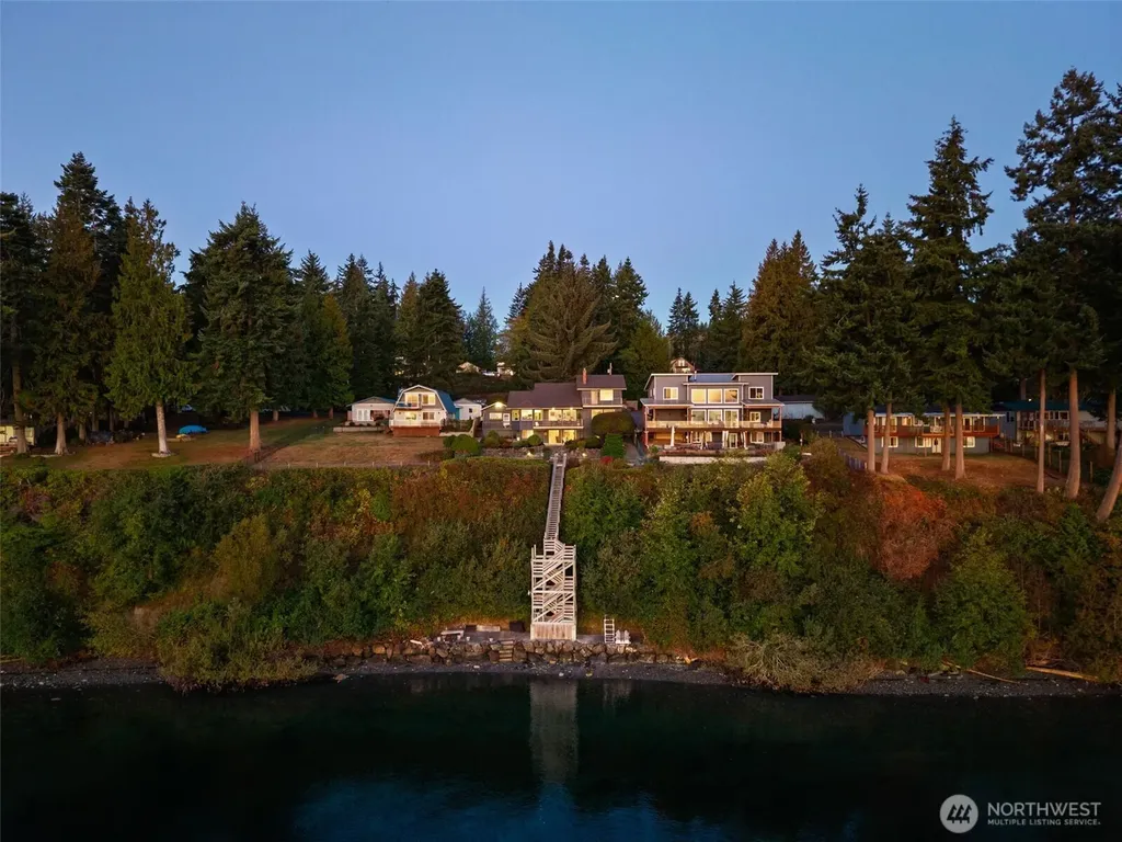 212 Tala Shore Drive Port Ludlow WA 98365