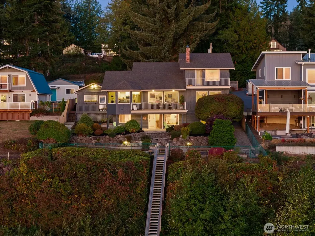 212 Tala Shore Drive Port Ludlow WA 98365