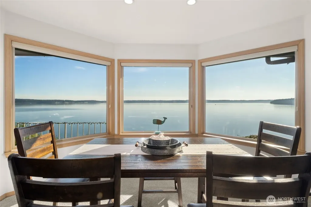 212 Tala Shore Drive Port Ludlow WA 98365