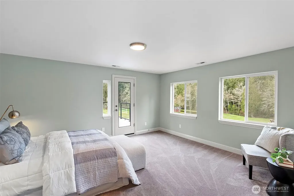 8180 NE West Port Madison Road Bainbridge Island WA 98110