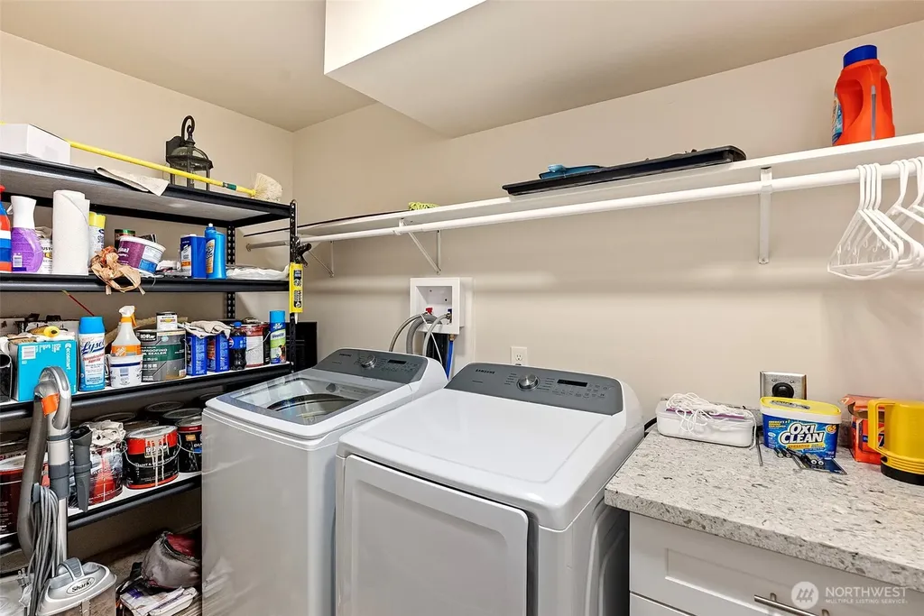 8180 NE West Port Madison Road Bainbridge Island WA 98110