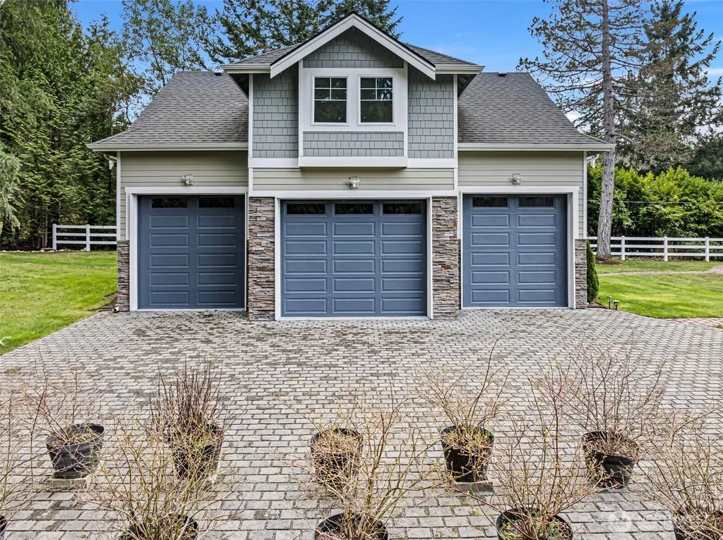 8180 NE West Port Madison Road Bainbridge Island WA 98110