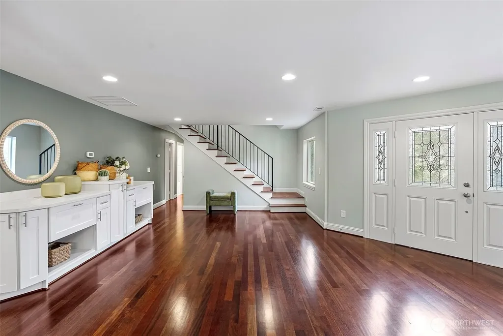 8180 NE West Port Madison Road Bainbridge Island WA 98110