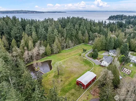 8180 NE West Port Madison Road Bainbridge Island WA 98110