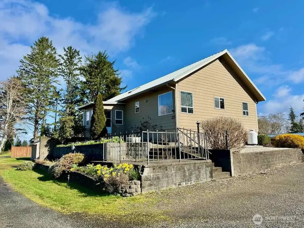 27 Ocosta Sixth Street Aberdeen WA 98520