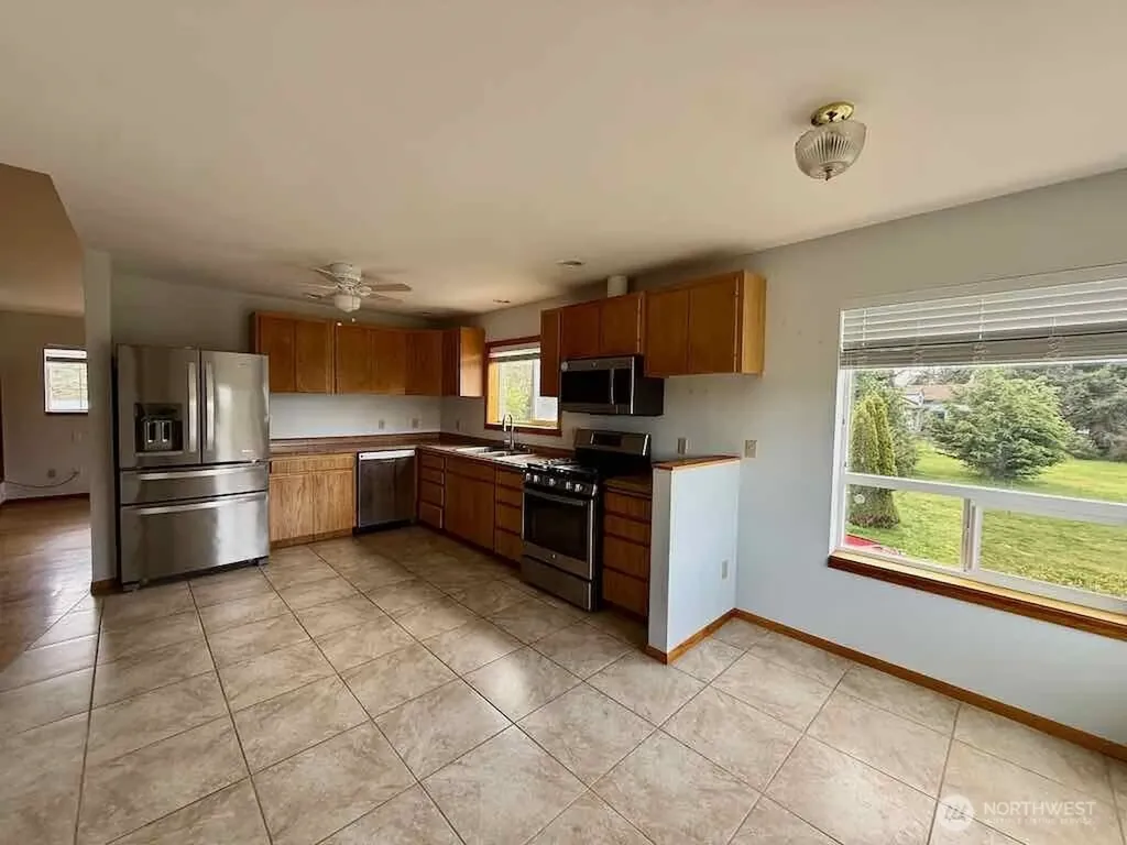 27 Ocosta Sixth Street Aberdeen WA 98520