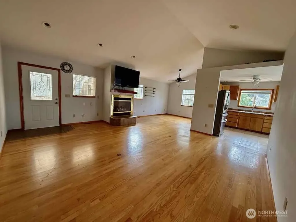 27 Ocosta Sixth Street Aberdeen WA 98520