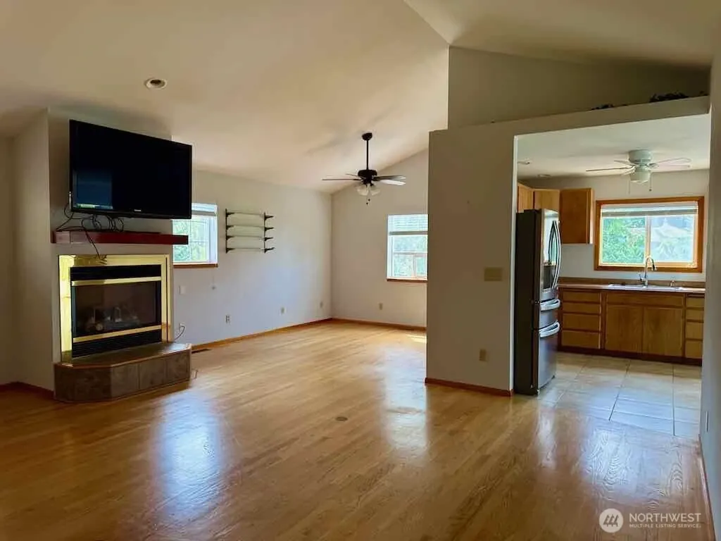 27 Ocosta Sixth Street Aberdeen WA 98520